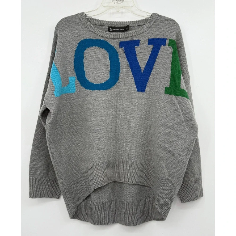 N Y & Co Women's‎ HighLow Gray LOVE Graphic Knit Crew Neck M Sweater Casual Cozy - Picture 2 of 8